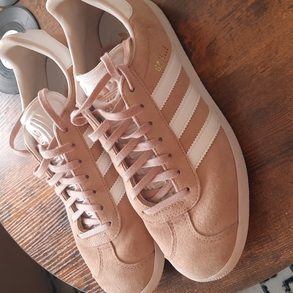 Adidas Gazelle sneaker